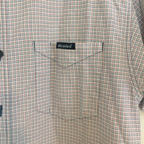 Men’s Dickies button short sleeve shirt. Medium - Picture 3 of 5
